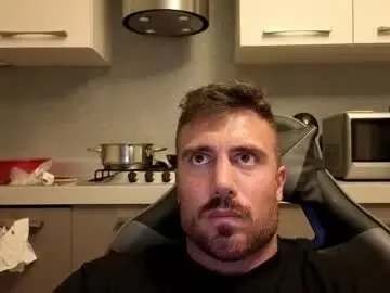 Chaturbate Live Sex Cam of toro_arrapato