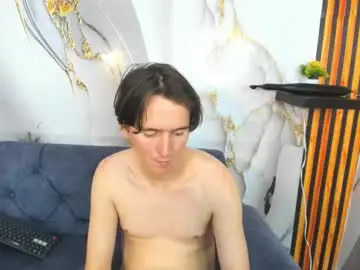 Chaturbate Nude Webcam of aaron_latinmen2