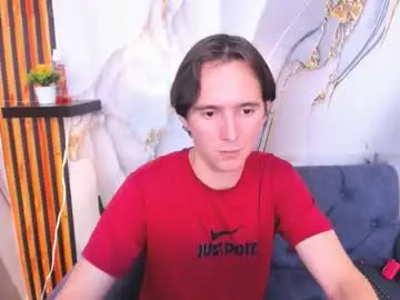 Chaturbate Nude Webcam of aaron_latinmen2