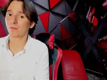 Chaturbate Live Sex of aaron_latinmen2