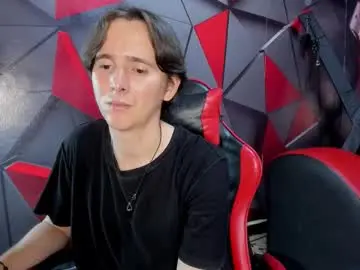 Chaturbate Private Sex Chat of aaron_latinmen2