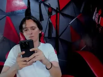 Chaturbate Sex Chat of aaron_latinmen2