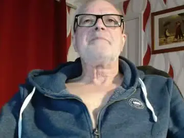 Chaturbate Live Sex Cam of daddiescockforyou