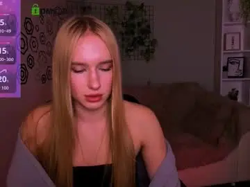 Chaturbate Live Sex Cam of effysosweet