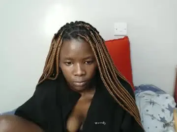 Chaturbate Live Sex Cam of malia_latifa