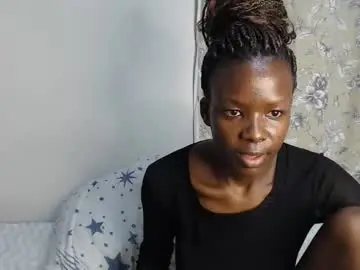 Chaturbate Live Sex Cam of malia_latifa