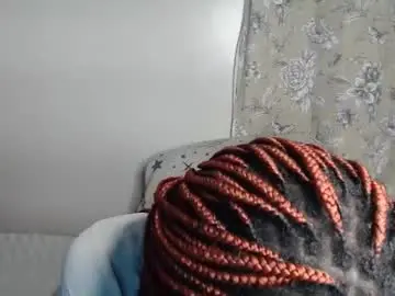 Chaturbate Live Sex Cam of malia_latifa