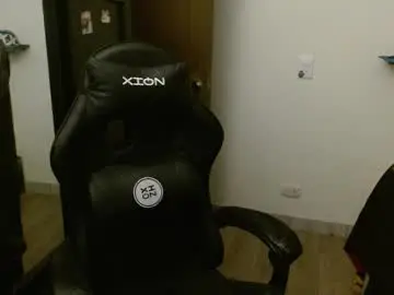 Chaturbate Live Sex Cam of _schnnneider_