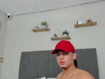 Chaturbate Live Sex Cam of perverted_guys19