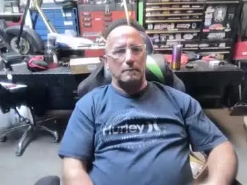 Chaturbate Adult Video Chat of wakesblowinclouds