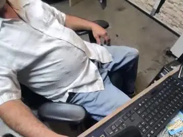 Chaturbate Free Live Porn of wakesblowinclouds