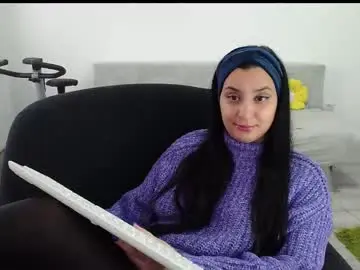 Chaturbate Live Sex Cam of cherry_pie95