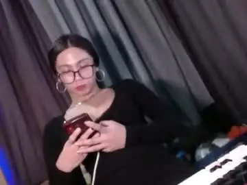 Chaturbate Free Porn Cam of monicabrava69