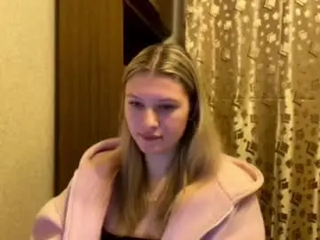 Chaturbate Live Sex Cam of skyedavis