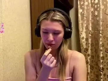 Chaturbate Watch Live Sex Cams of skyedavis