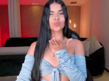 Chaturbate Live Sex Cam of mialaurence_