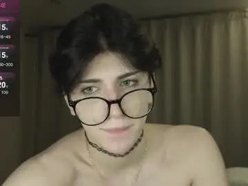 Chaturbate Nude Webcam of oliver_star_boy