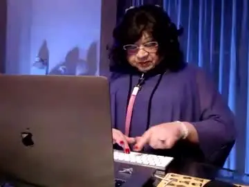 Chaturbate Sex Cam of suzannebanci