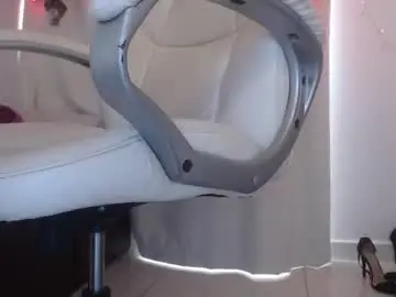 Chaturbate Live Sex Cam of paiperhalliwey