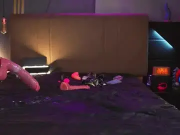 Chaturbate Adult Video Chat of samuelboytattoo