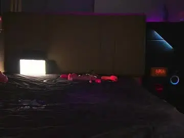 Chaturbate Adult Webcam of samuelboytattoo