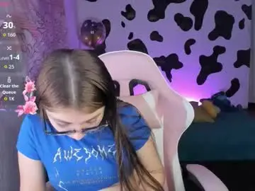 Chaturbate Live Sex Cam of abbie_senjen