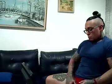 Chaturbate Free Live Porn of ayrton_naffah2