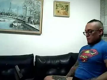 Chaturbate Live Sex of ayrton_naffah2