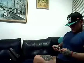 Chaturbate Best live sex cam show of ayrton_naffah2