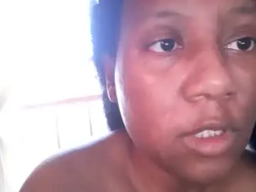 Chaturbate Sex Cam of eirondra_valeen