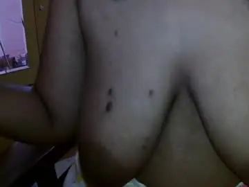 Chaturbate Adult Video Chat of eirondra_valeen