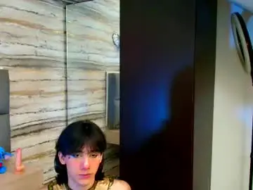 Chaturbate Live Porn of twinslovers_