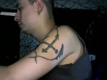 Chaturbate Free Porn Cam of vampireathome