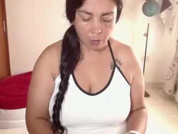 Chaturbate Adult Video Chat of vivian_milf_paint