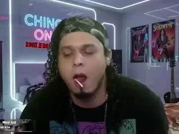 Chaturbate Live Sex Cam of chinoroz
