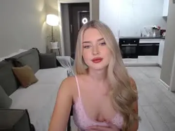 cute18cute from chaturbate