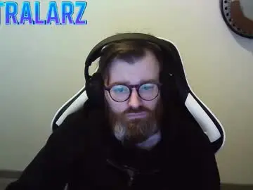 Chaturbate Live Sex Cam of extralarz