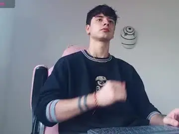 Chaturbate Live Sex Cam of kendall_ros