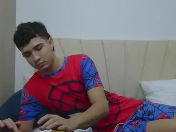 Chaturbate Sex Cam of alejo_gray1