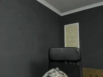 Chaturbate Live Sex Cam of brianhunts