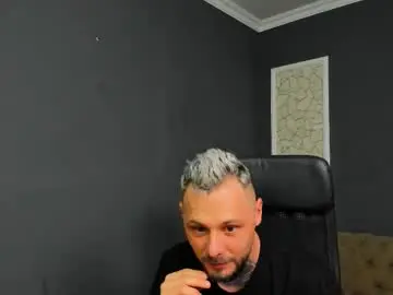 Chaturbate Nude Webcam of brianhunts