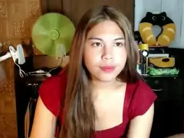 Chaturbate Best live sex cam show of emere_kai_24xxx