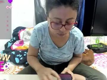 Chaturbate Live Sex Cam of bonnie_lam_