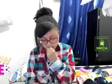 Chaturbate Live Sex Cam of bonnie_lam_