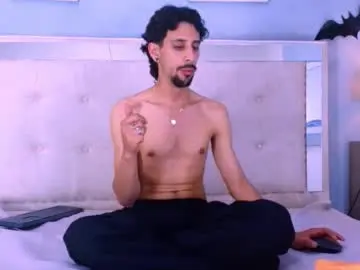 Chaturbate Live Sex Cam of dominic_blade