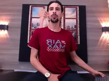 Chaturbate Live Sex Cam of dominic_blade