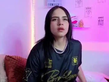 Chaturbate Watch Live Sex Cams of emily_lindey_