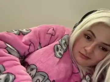 Chaturbate Nude Webcam of emily_morning_dew