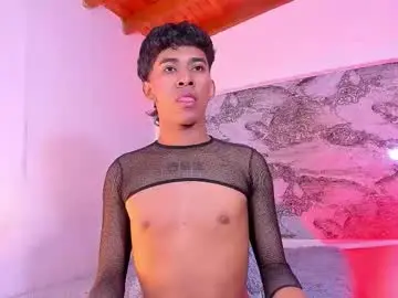 Chaturbate Free Porn Cam of ethan_thouse