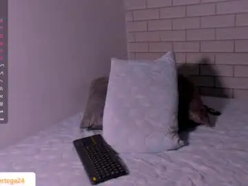 Chaturbate Free Live Porn of randyortega1